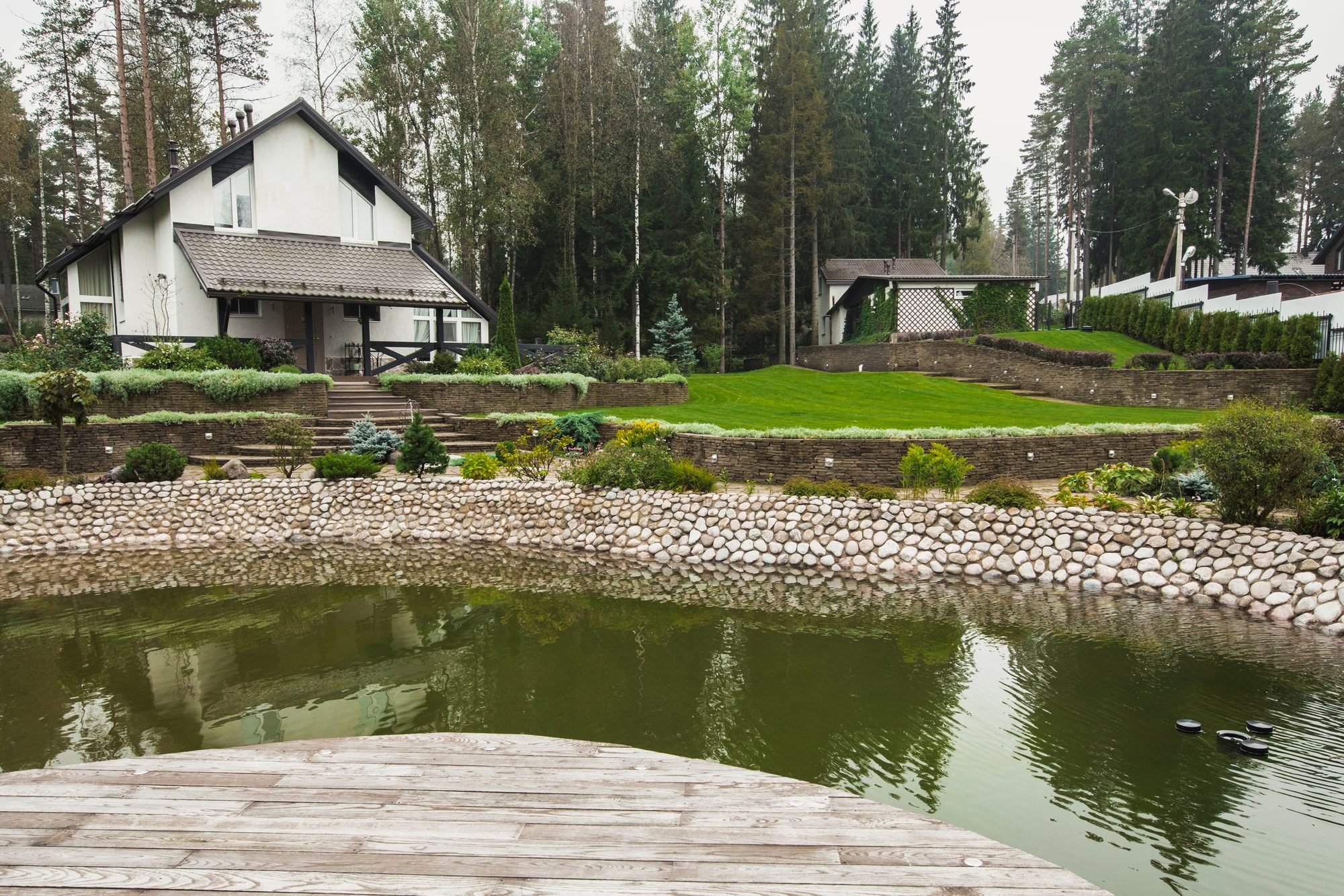 Вода и камень